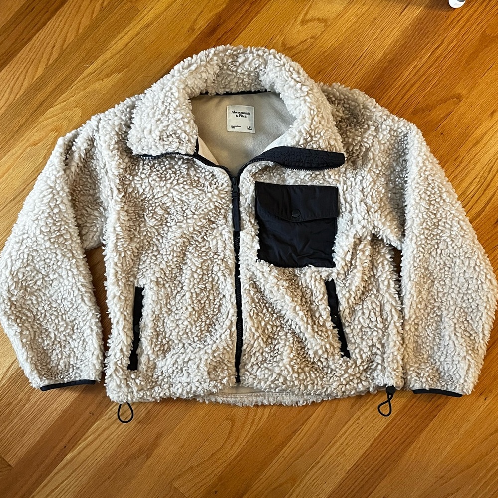 Abercrombie Sherpa cinched waist women’s full zip jacket